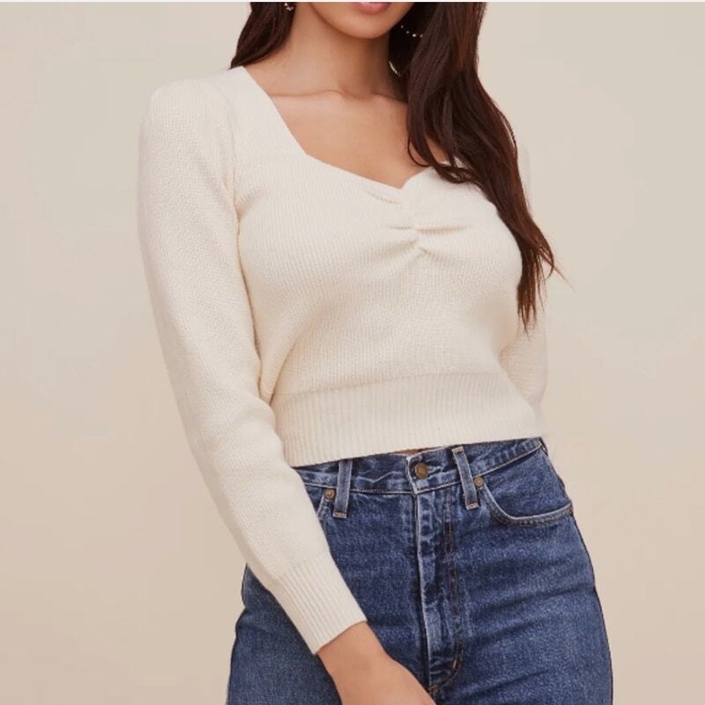 ASTR THE LABEL Long Sleeve Sweetheart Neck Cropped Sweater Size L, NWT
